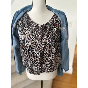 Vintage Embroidered Denim Safari Animal Jacket Leopard Vest Insert thumbnail 3