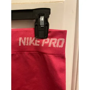 Nike Pro Dri Fit Women's Size Large Pink Compression Pants Capri thumbnail 3