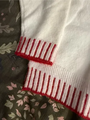 Mud Pie White Crewneck Sweater with Red Bow Detail thumbnail 5