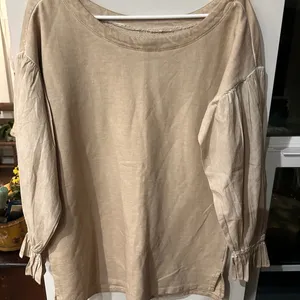 Anthropologie Beige Balloon Sleeve Top thumbnail 8
