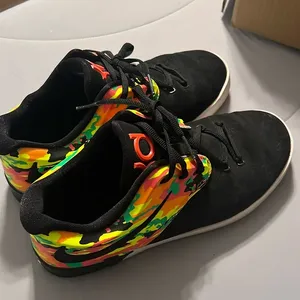 Nike Kevin Durant Shoes thumbnail 1