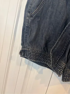 Tommy Hilfiger jean shorts size 8 thumbnail 4