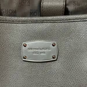 Michael Kors Gray Pebbled Leather Shoulder Bag Purse thumbnail 2
