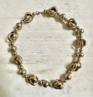 Silver tone necklace thumbnail 1