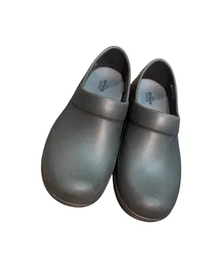 CROCS black Slip-On Mule Clogs anti slip work comfort shoe sz 7 lightweight thumbnail 2
