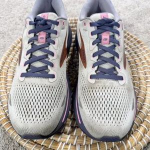 Brooks Women’s Ghost 15 Sneakers Shoes Cushioned Running in White Purple 10 thumbnail 4