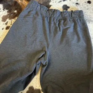 LULULEMON Lululemon Hello Sunday Crop In Heathered Mod Black Size 12 Wide‎ Leg thumbnail 5
