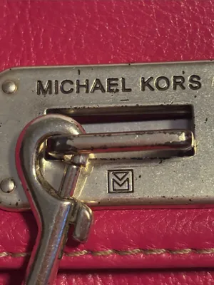 Michael Kors Fuchsia Pink Leather Shoulder Bag Silver Chain Handle And Lock thumbnail 10