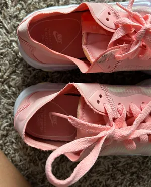 Nike renew shoes size 8 thumbnail 5