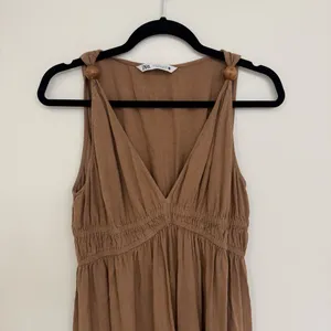 ZARA Tan Maxi Dress Women’s Size Medium thumbnail 2