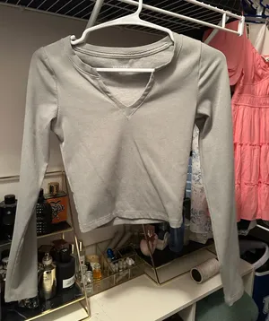 Hollister Top Long Sleeve thumbnail 1