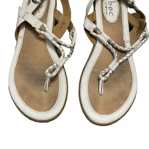B.O.C. Born Concept Sandals Size 8M White Leather‎ C89701 Thong Strap thumbnail 3