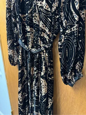 Ciebon Aria Tie Belt Long Sleeve Burnout Faux Wrap Velvet Dress Black Medium thumbnail 8