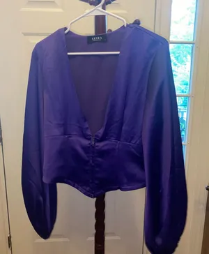 Women's AKIRA Purple Satin Deep V-Neck Blouse XL thumbnail 1