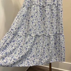 Baltic Born Crete Midi Dress Blue White Floral Toile Ruffle Tiered XL Cottage‎ thumbnail 10