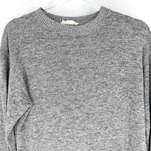 Double Zero Cozy Gray Knit Sweater Size‎ Large thumbnail 2