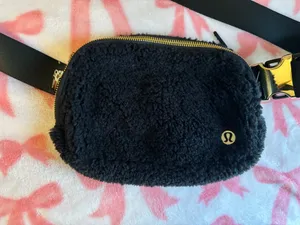 Lululemon Belt Bag thumbnail 2