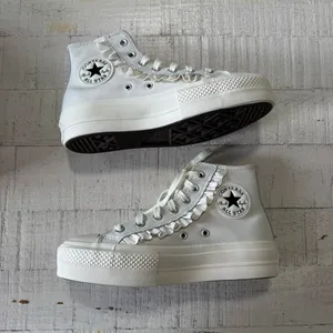 Converse All Star Chuck Taylor Hi Lift size 6.5 Vintage White Leather Ruffle thumbnail 8