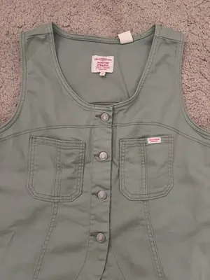 Levi Vest  thumbnail 2