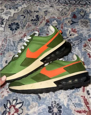 Nike Air Max Pre Day LX women’s sneakers thumbnail 2
