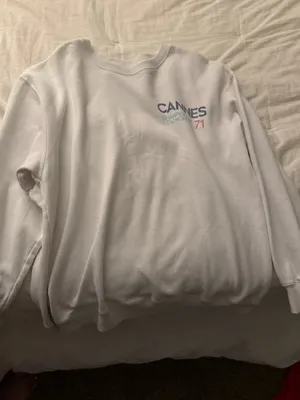 Hollister white sweatshirt with Cannes graphic Size M thumbnail 3
