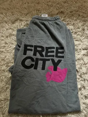 Sweatpants thumbnail 4