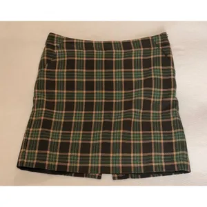 VTG Share Female Plaid Tartan Skirt 40 US/M Green Brown Cotton Mini Skirt Shorts thumbnail 3