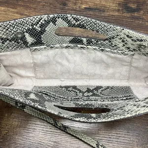 Michael Kors Snakeskin Leather Clutch With‎ Shoulder Strap Sand thumbnail 5