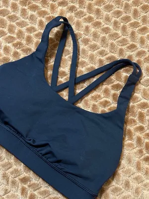 Lululemon Energy Sports Yoga Athletic Bra Black Size S 4 B/C Cup thumbnail 2