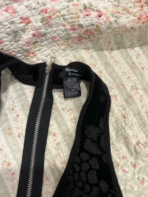 torrid Black Velvet Skull & Floral Racerback Zip Tank thumbnail 3