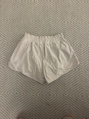 Lululemon Hotty Hot Shorts thumbnail 3