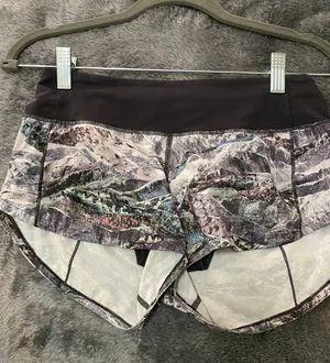 Lululemon Speed Up Shorts 2.5 thumbnail 1