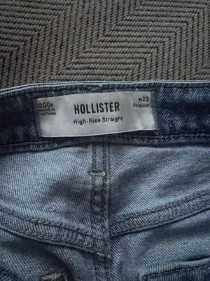 Hollister High Rise Straight Jeans, Size 000R/23 thumbnail 4