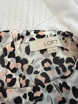 Ladies xs leopard print blouse by LOFT thumbnail 2