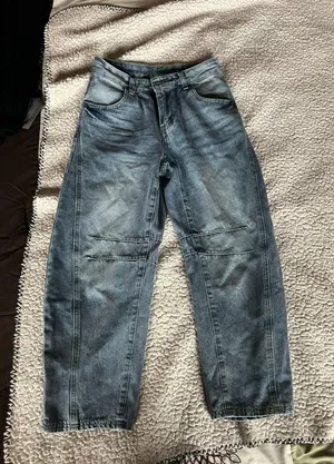 SheIn Barrel Jeans thumbnail 1