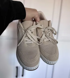 Steve Madden Sneakers thumbnail 2