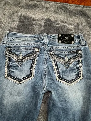 Miss Me Signature Bootcut Jeans Size 31 Embellished Pockets Distressed thumbnail 3