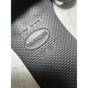 Havaianas Women's Black sandals size 7-8 thumbnail 5