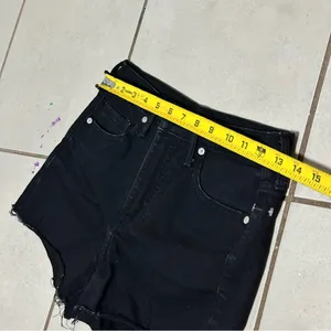 Banana Republic Women Black Denim High Rise 3’ Jean‎ Shorts Cut Off Size 26 thumbnail 6