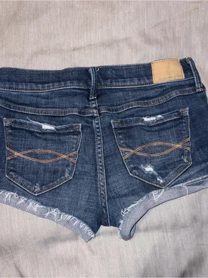 Abercrombie & Fitch 4 Low Rise Dark Wash Distressed Denim Cuffed Shorts thumbnail 7