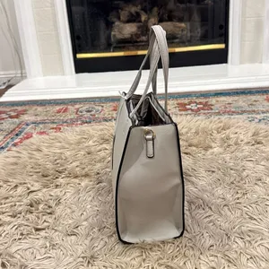 NWT gray purse Gray thumbnail 2
