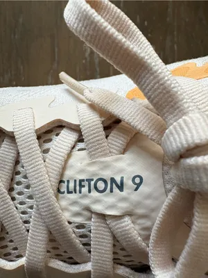 HOKA Women's Clifton 9 in the popular "Vanilla / Astral" colorway 1127896-VLS thumbnail 5