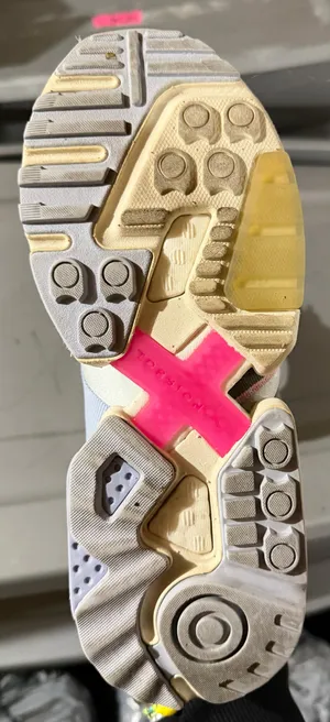 Adidas Women’s Shoes thumbnail 4