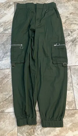 Forever 21 Olive Green Cargo Pant joggers thumbnail 1