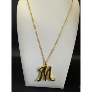 Vintage Avon 1992 Gold Tone “M” Initial Letter Pendant Chain Necklace 28” L thumbnail 4