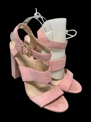 Forever 21 Pink Suede Leather Strappy Sandals Heels Sz 7.5 Worn Once! thumbnail 1