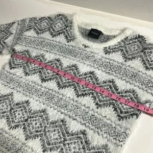 New cozy xs sweater cliche brand fuzzy‎ soft comfortable pattern sweater winter thumbnail 4
