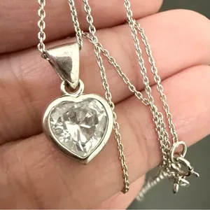 925 Sterling Silver Heart Clear CZ Pendant Necklace 4g. thumbnail 3