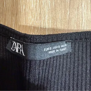 Zara Black Button-Up Women's Short Sleeve Ribbed Knit Button Henley Top Small thumbnail 3