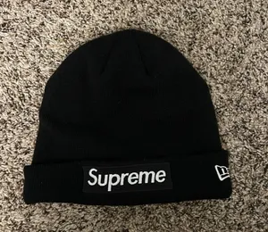 Supreme Hat thumbnail 1
